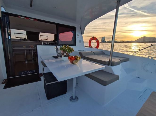Catamaran para despedidas